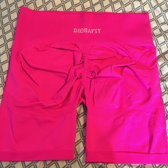 Diosa Fit Neon Pink Radiant Biker Shorts 6” XXL - Picture 2 of 2